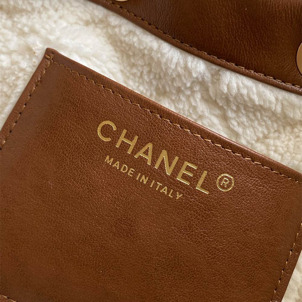 CHANEL 25 Small Handbag(High-end grade)