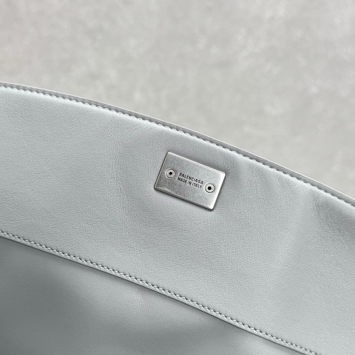 Balenciaga Rodeo Medium