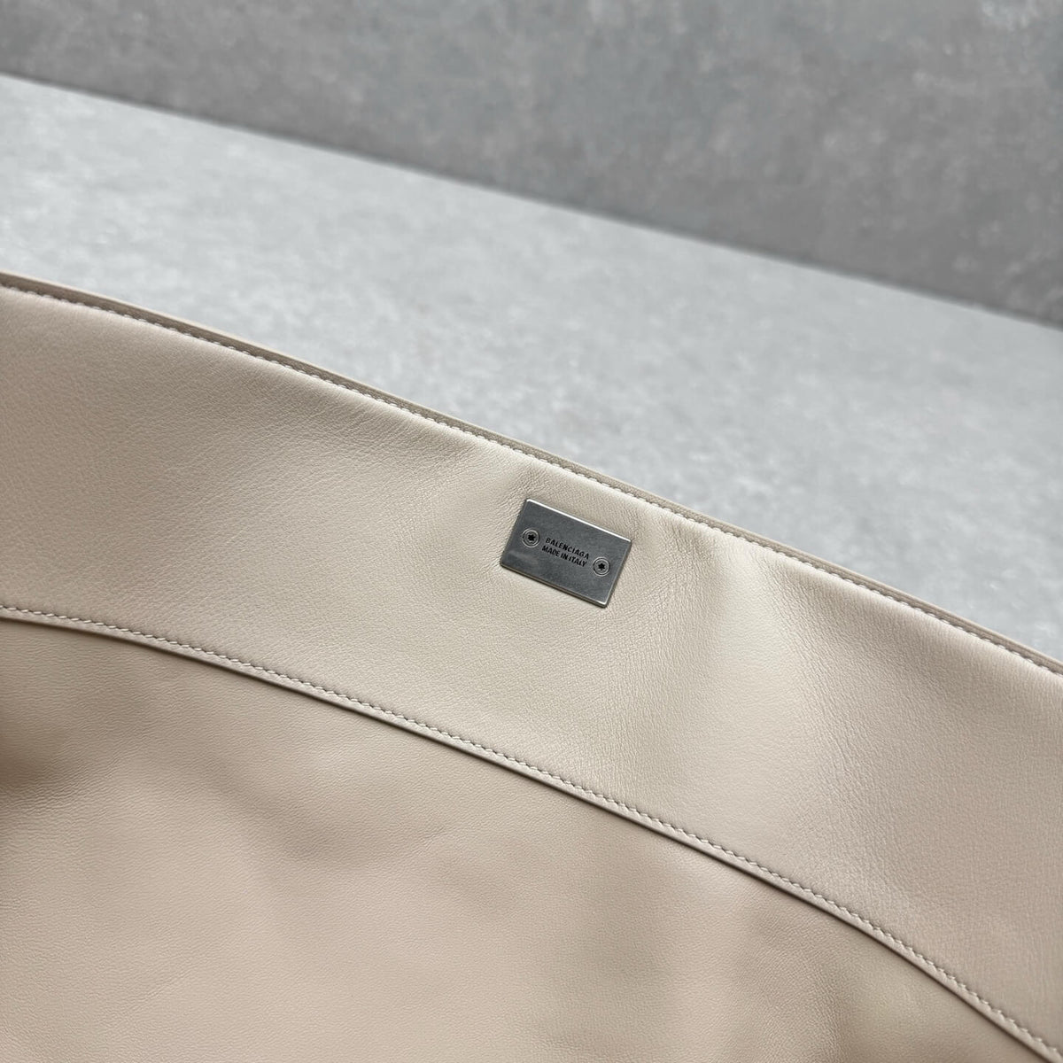 Balenciaga Rodeo Medium