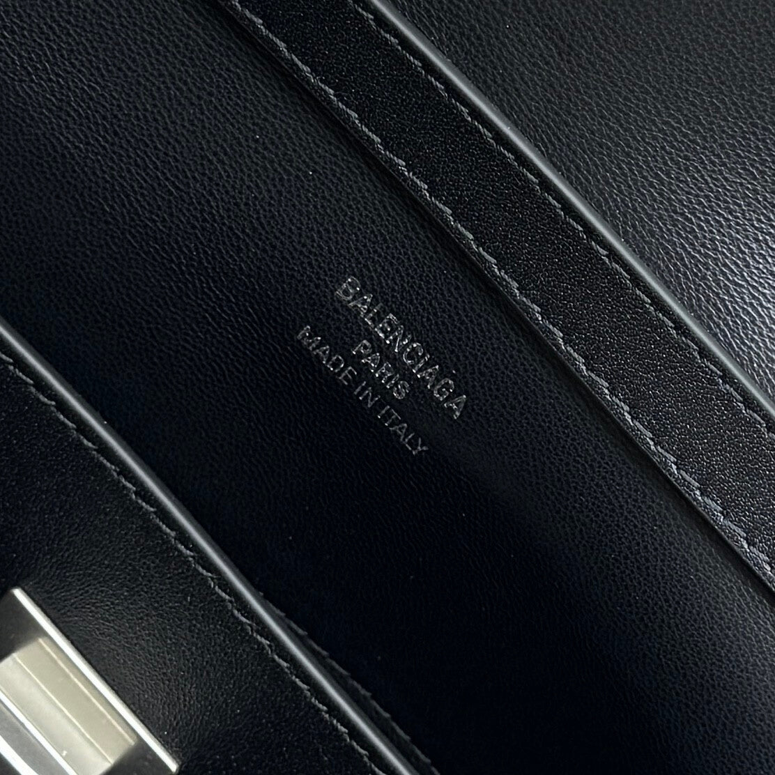 Balenciaga Rodeo Medium