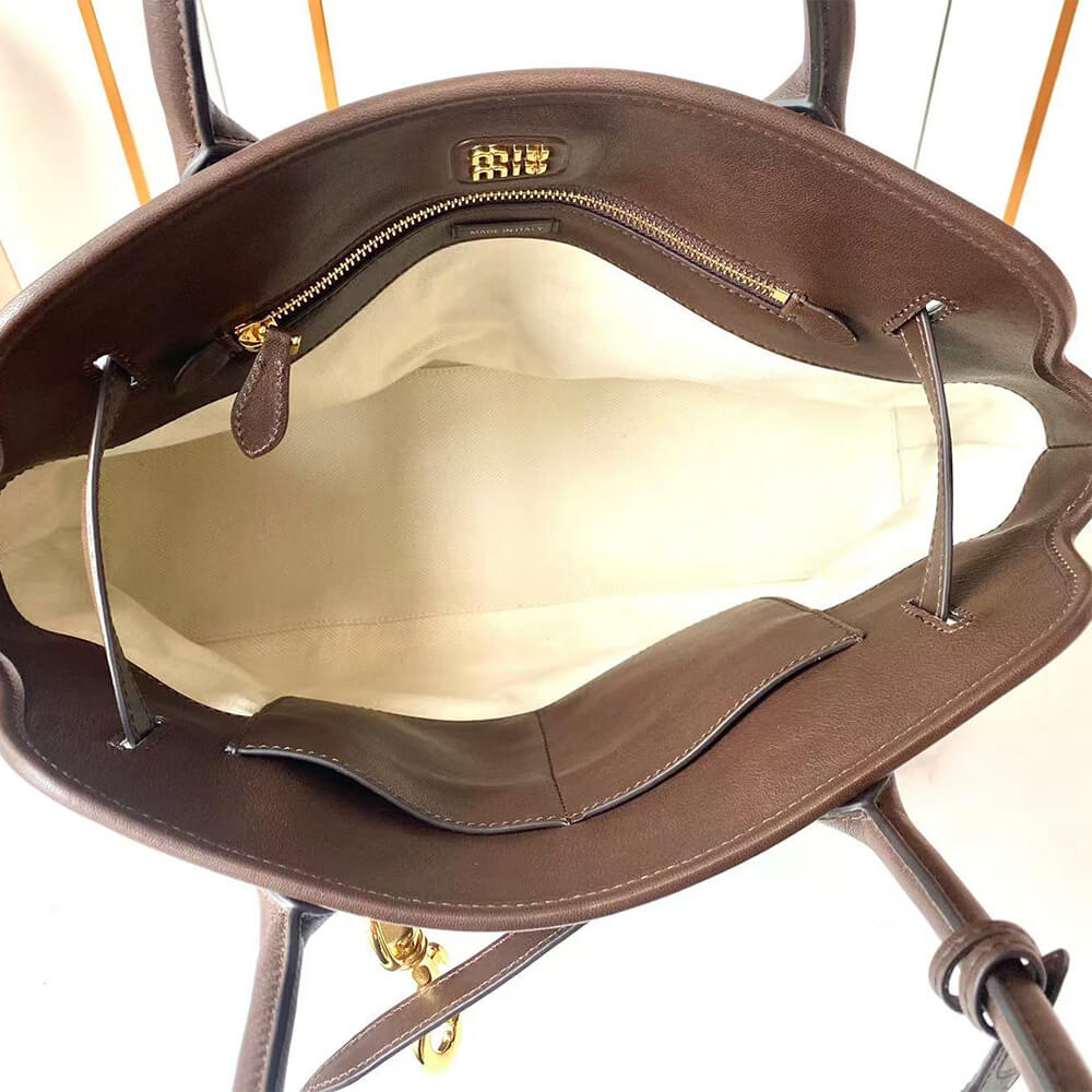 MiuMiu Medium Aventure Nappa