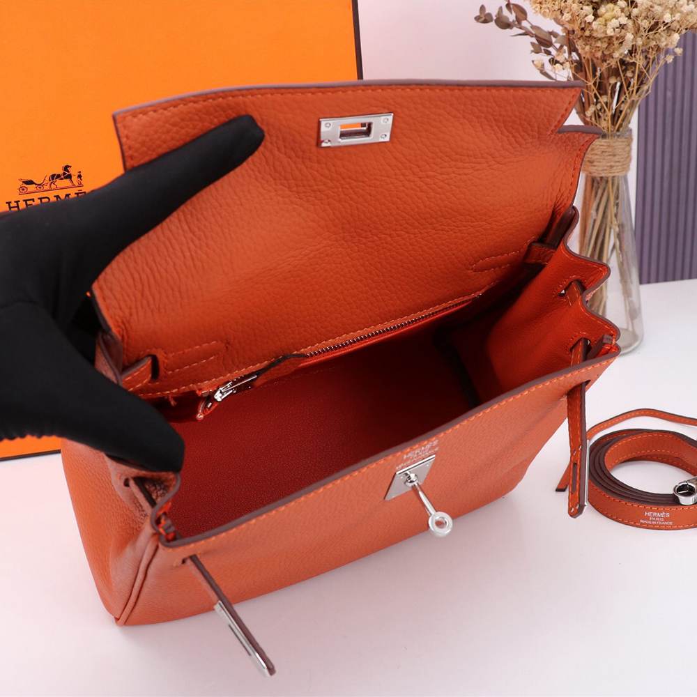 Hermes Kelly 28