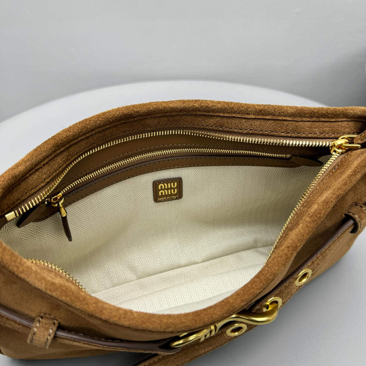 MiuMiu Aventure Nappa