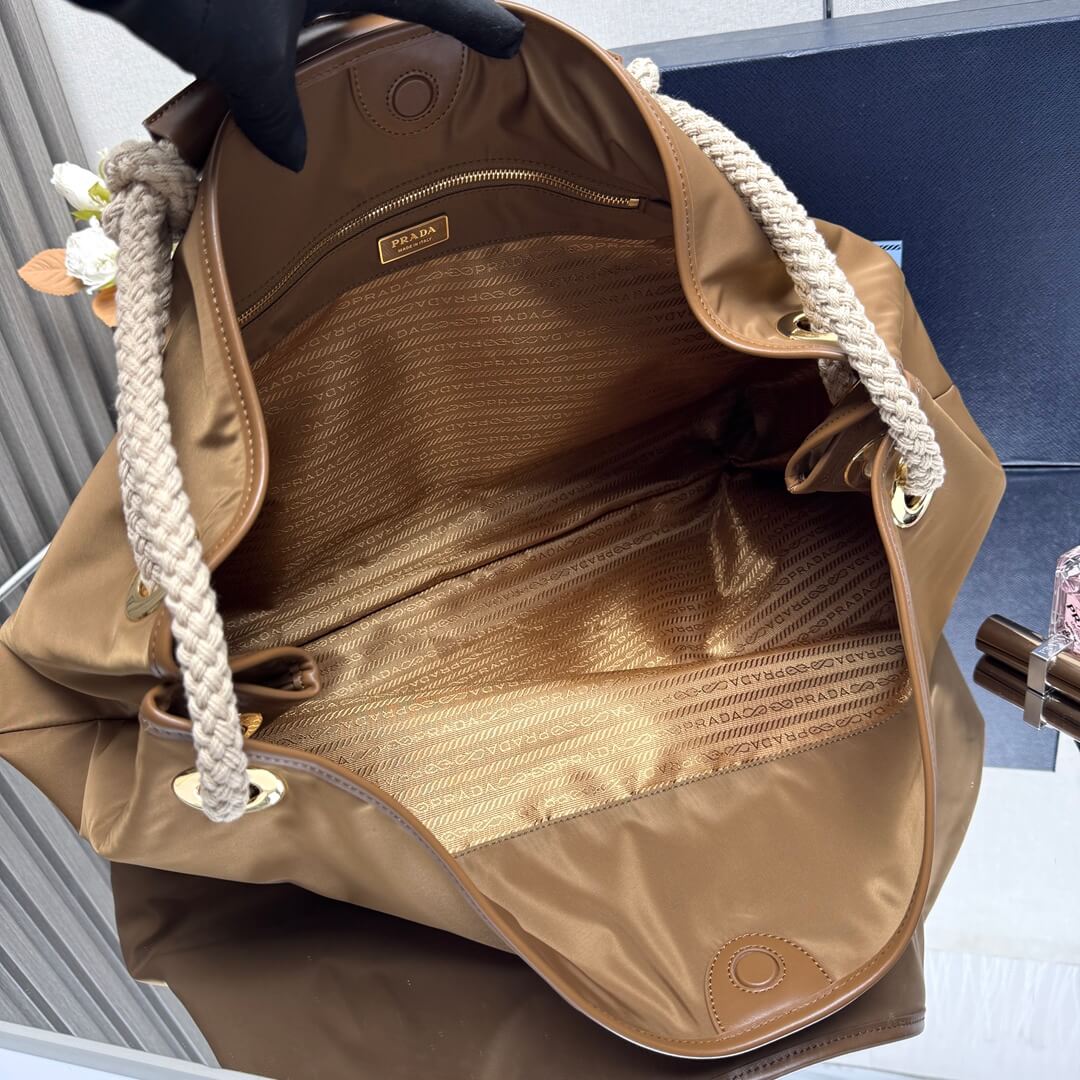 Prada Mariner large Re-Nylon