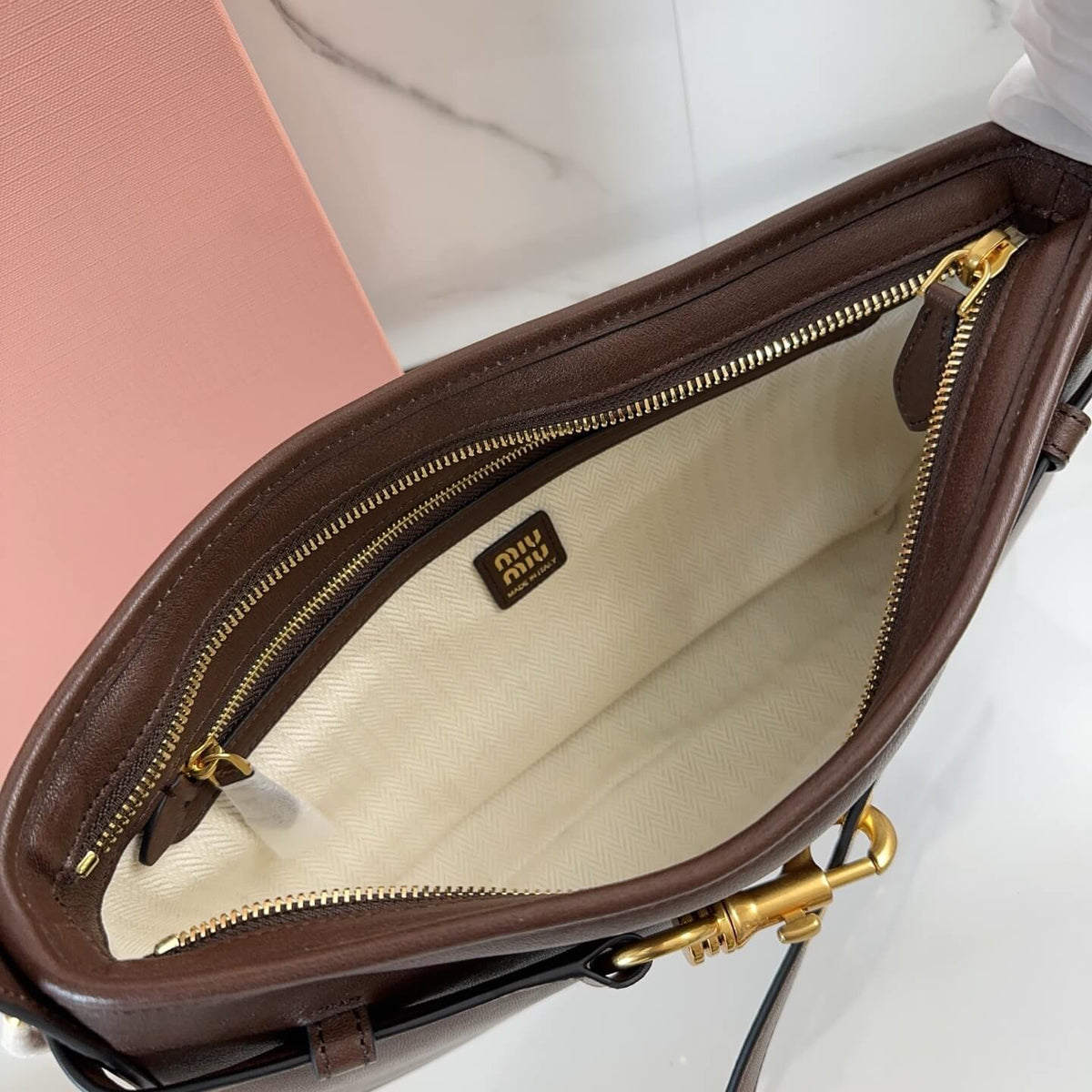 MiuMiu Aventure Nappa
