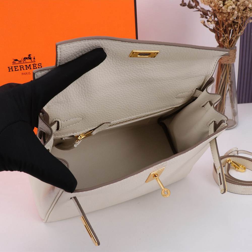 Hermes Kelly 28