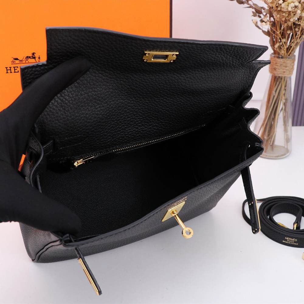 Hermes Kelly 28