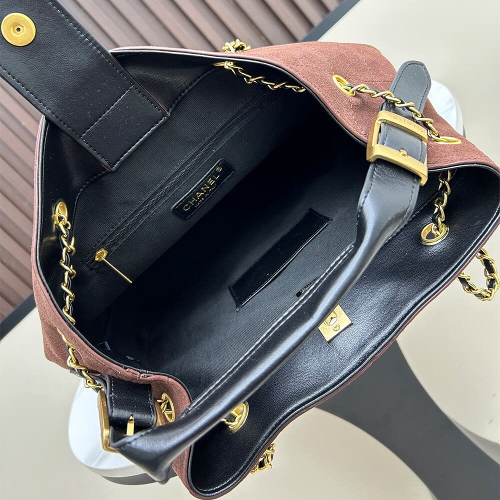 Chanel Vertical Shopping 25A