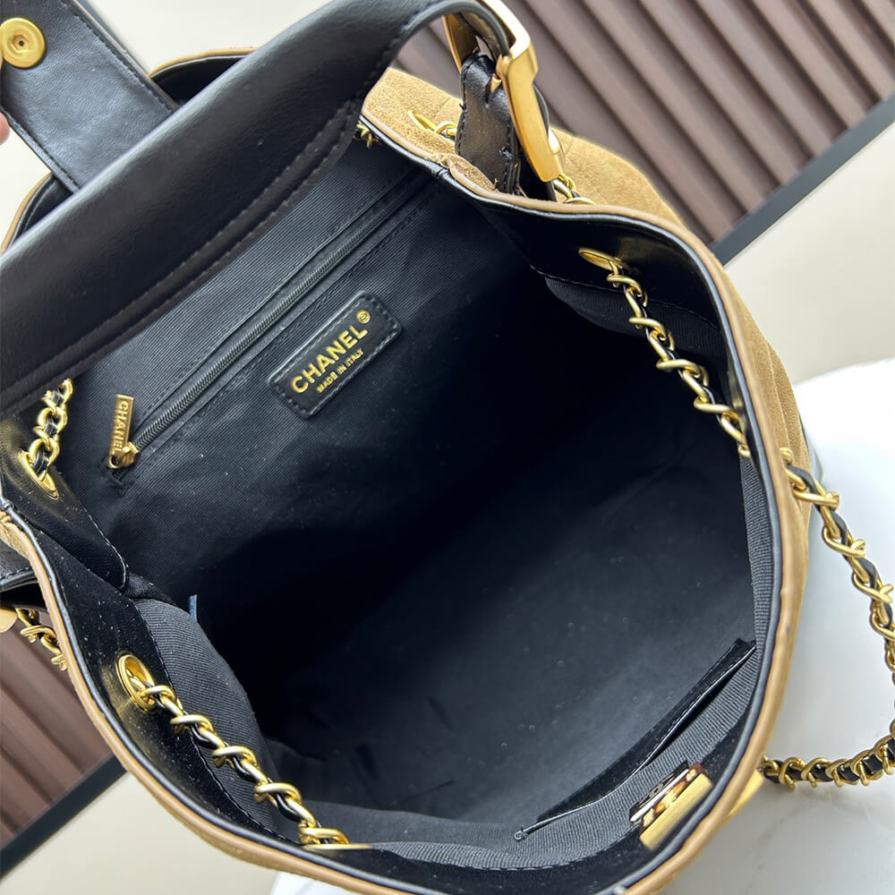 Chanel Vertical Shopping 25A