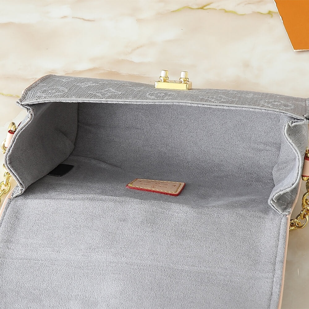 Louis Vuitton Pochette Camille