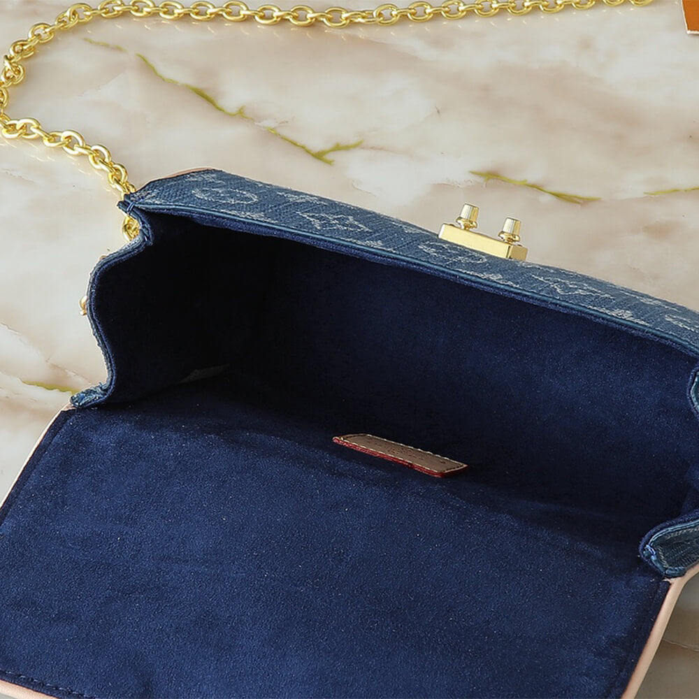 Louis Vuitton Pochette Camille