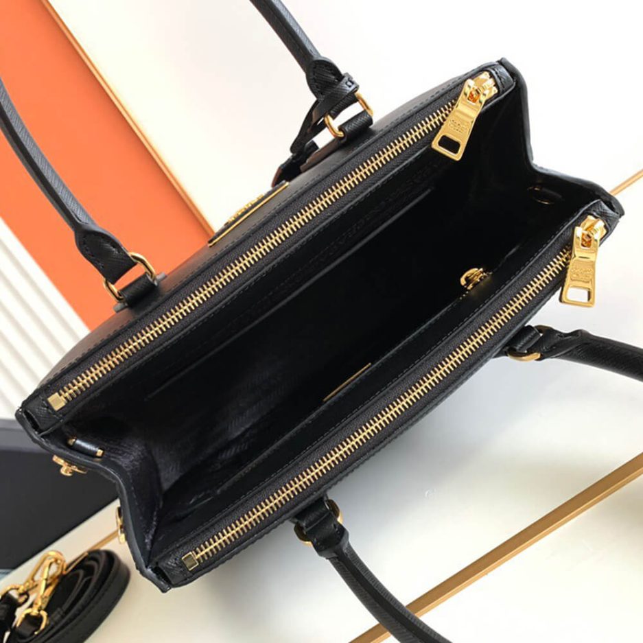 Medium Prada Galleria Saffiano