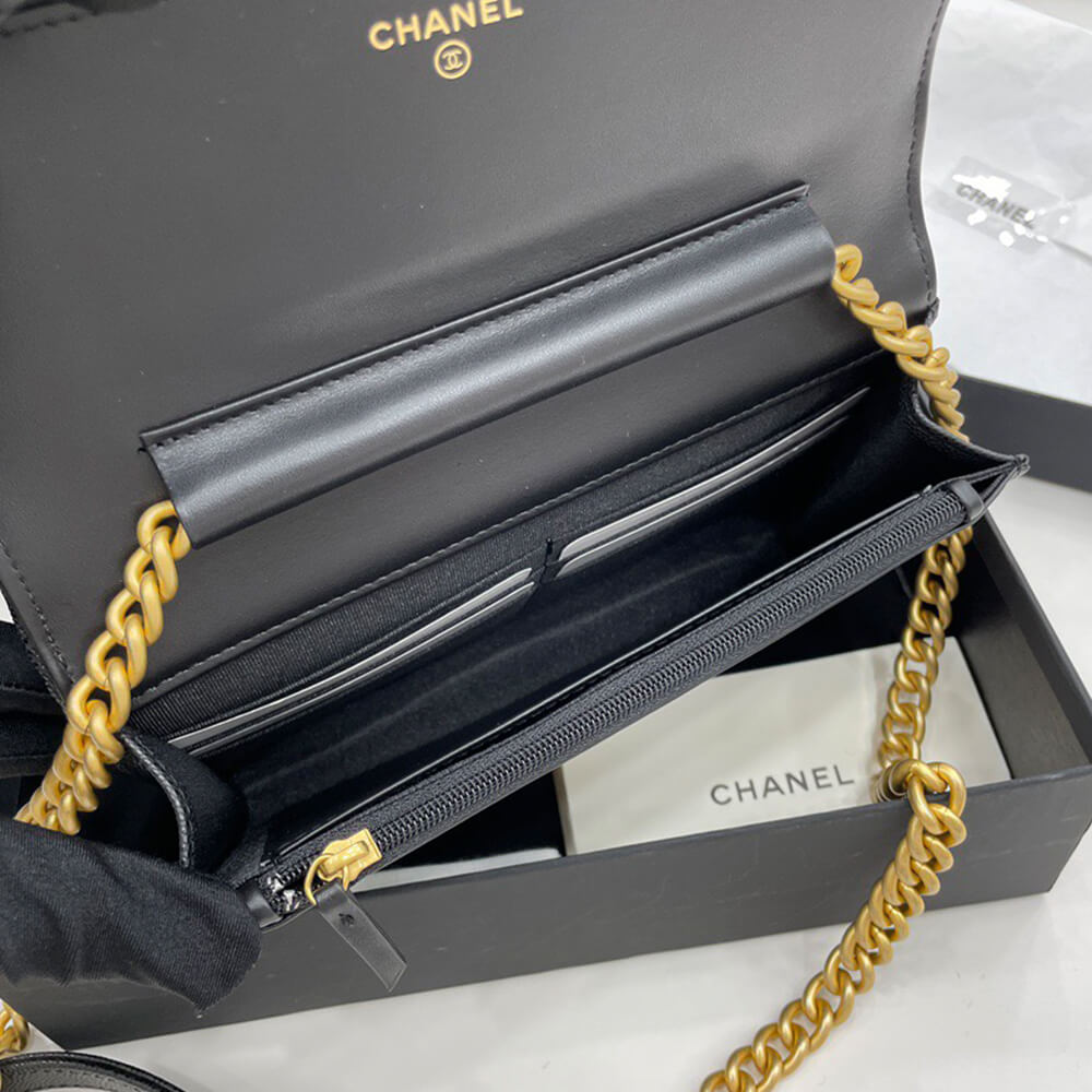 Chanel Boy Wallet On Chain