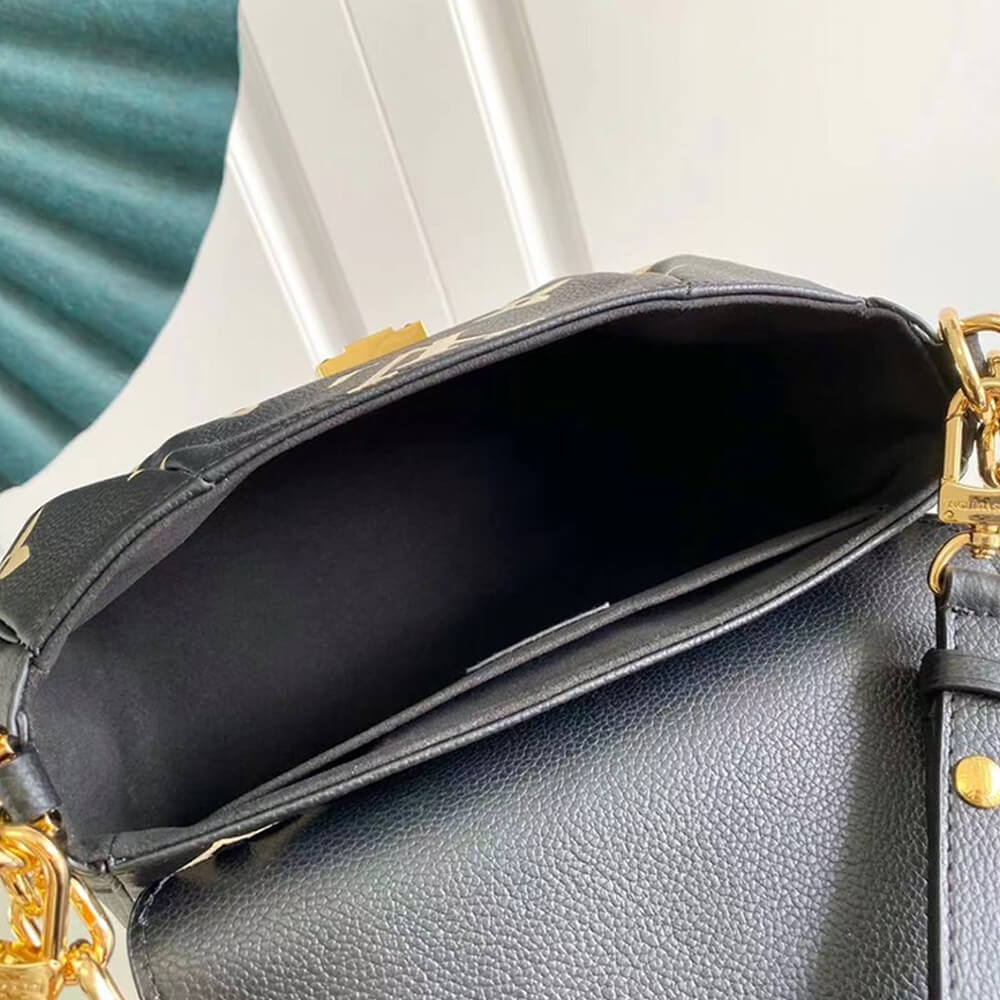 Louis Vuitton Favorite