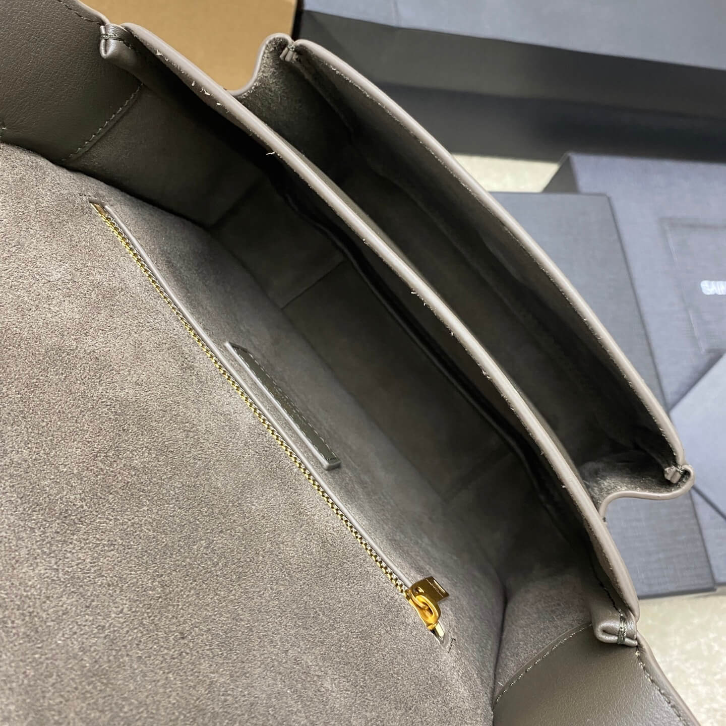 YSL niki besace leather handbag(high-end grade)