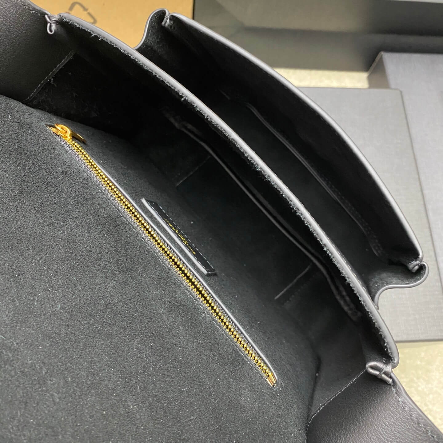 YSL niki besace leather handbag(high-end grade)