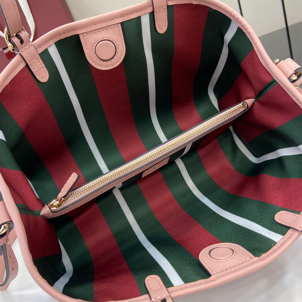 Gucci Emblem Medium