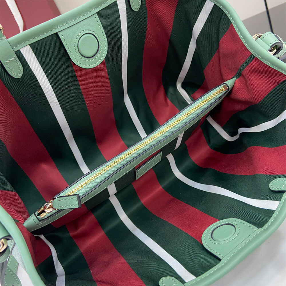 Gucci Emblem Medium