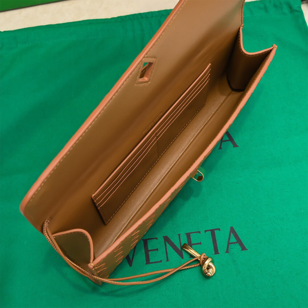 Bottega Veneta Andiamo Clutch