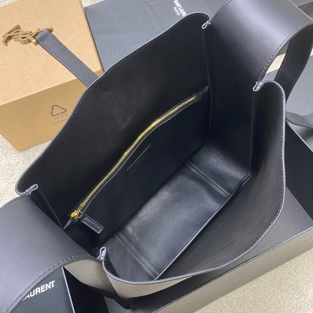 Ysl Le 5 À 7 Large