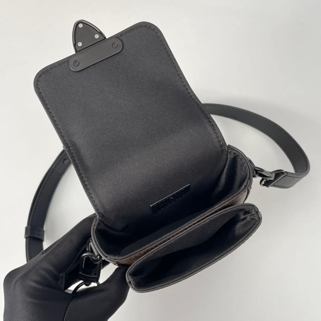 Louis Vuitton S-Lock Vertical