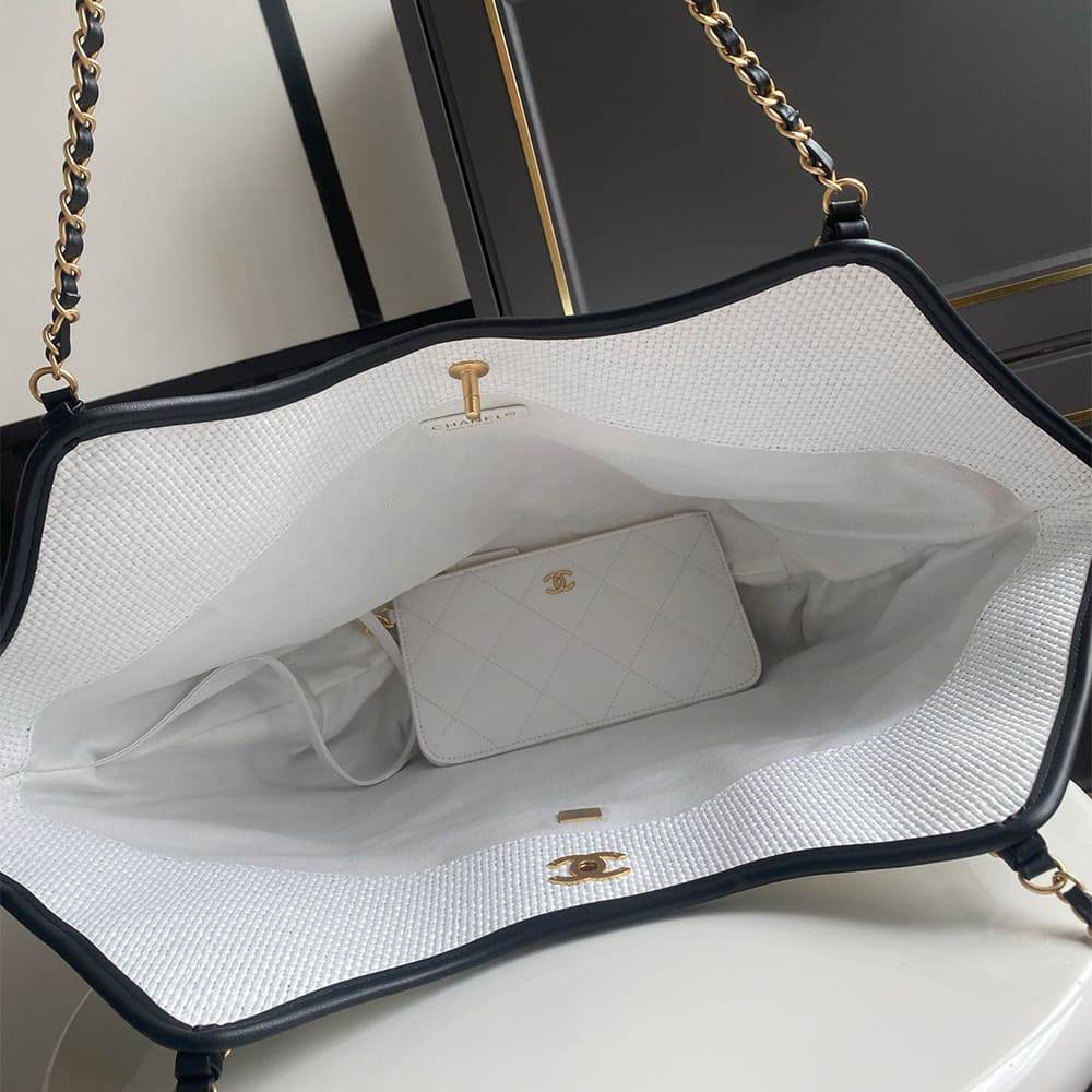 Chanel Maxi Shopping
