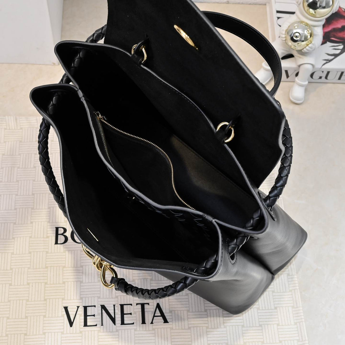 Bottega Veneta Medium Ciao Ciao