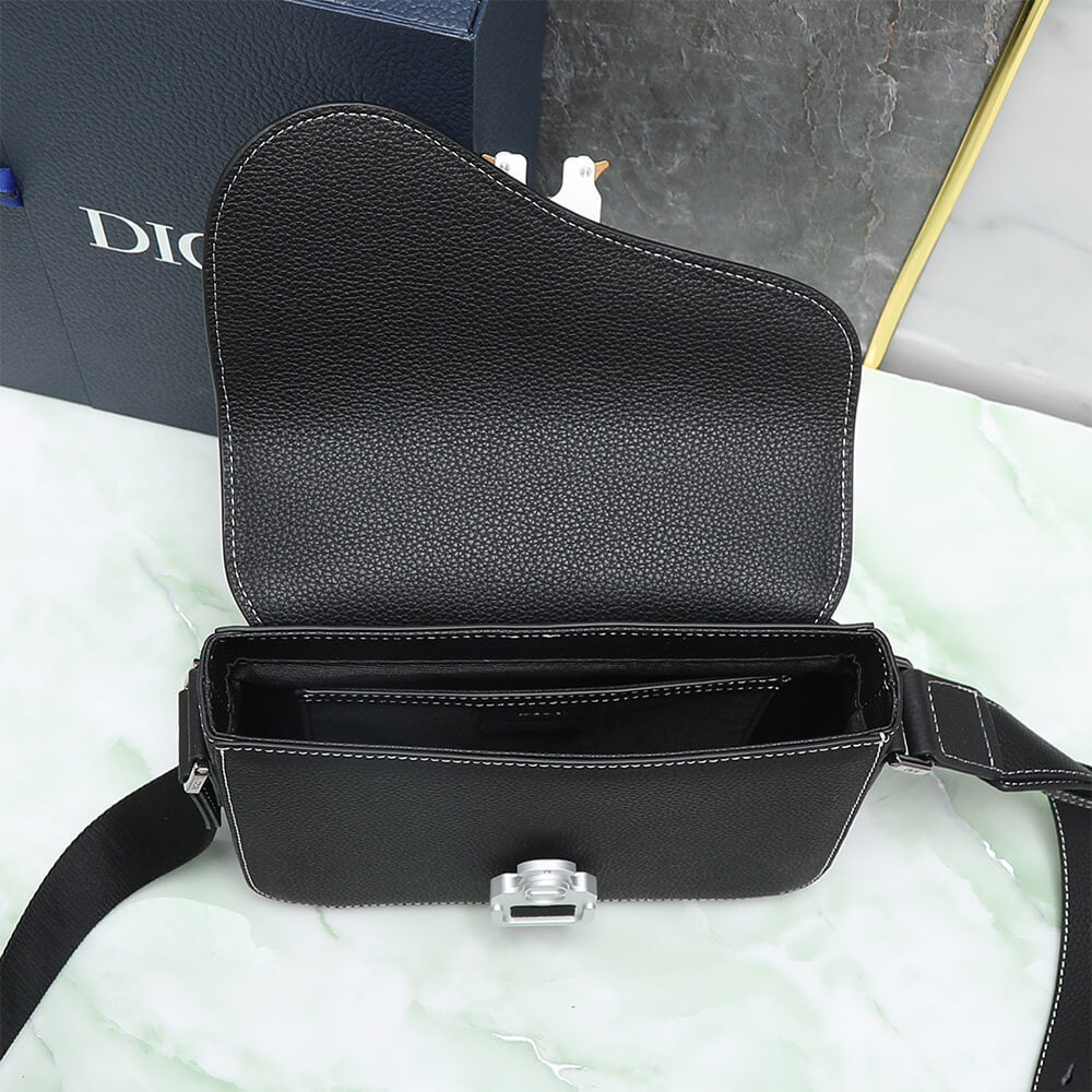 Dior Small Saddle Messenger