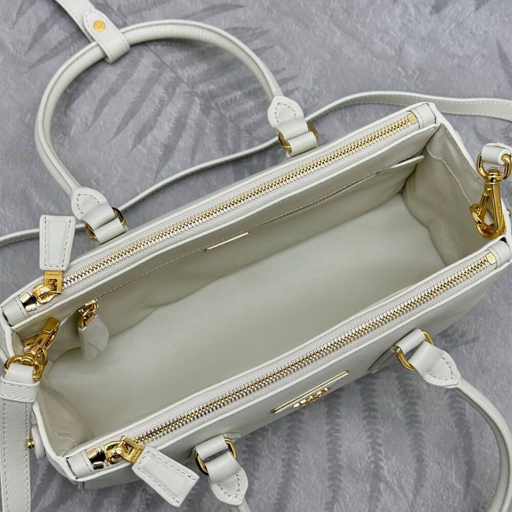 Prada Galleria Medium