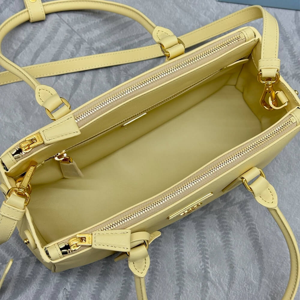 Prada Galleria Medium