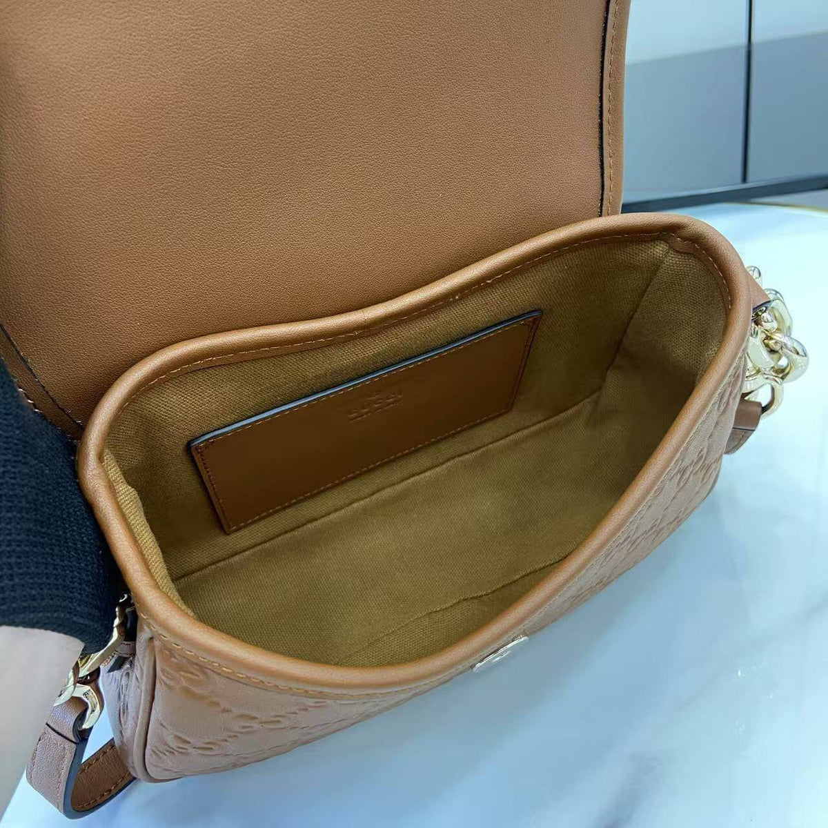 Gucci Emblem Small
