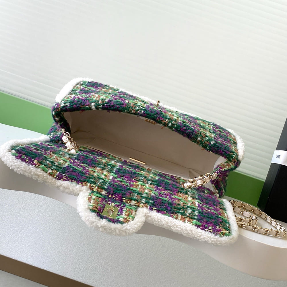 CHANEL MAXI FLAPBAG(HIGH-END GRADE)