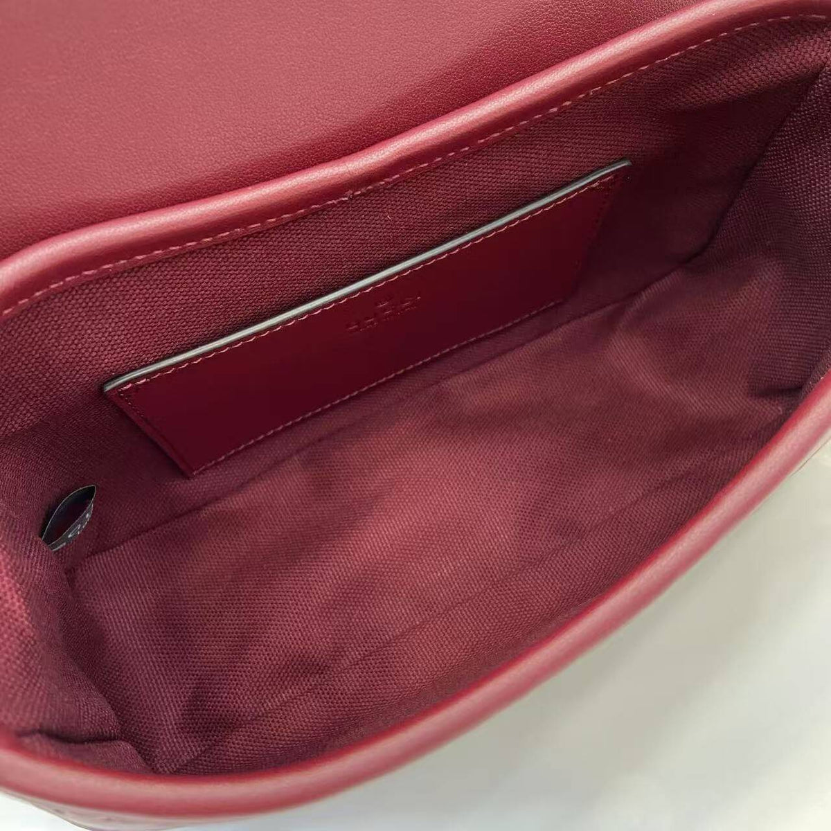 Gucci Emblem Small