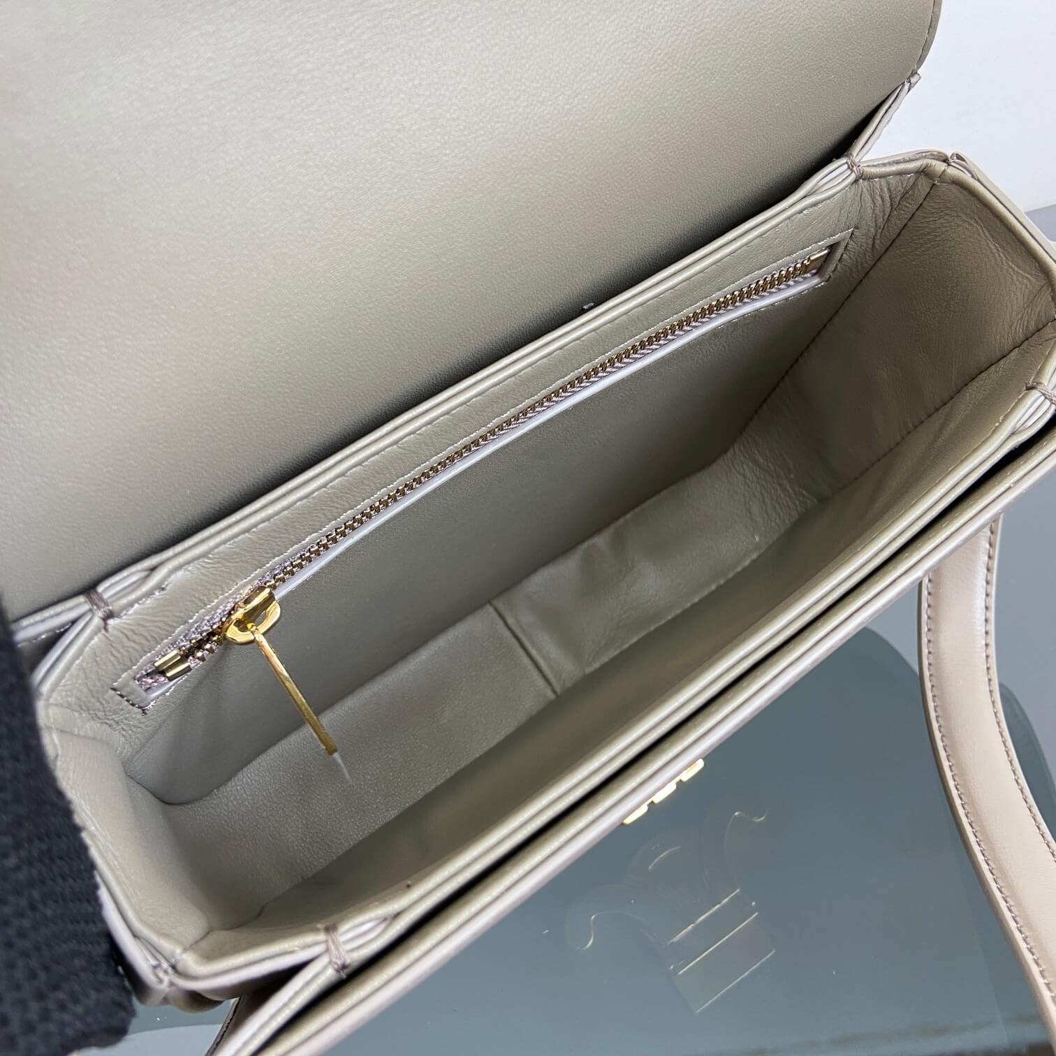 CELINE TEEN TRIOMPHE handbag(HIGH-END GRADE)