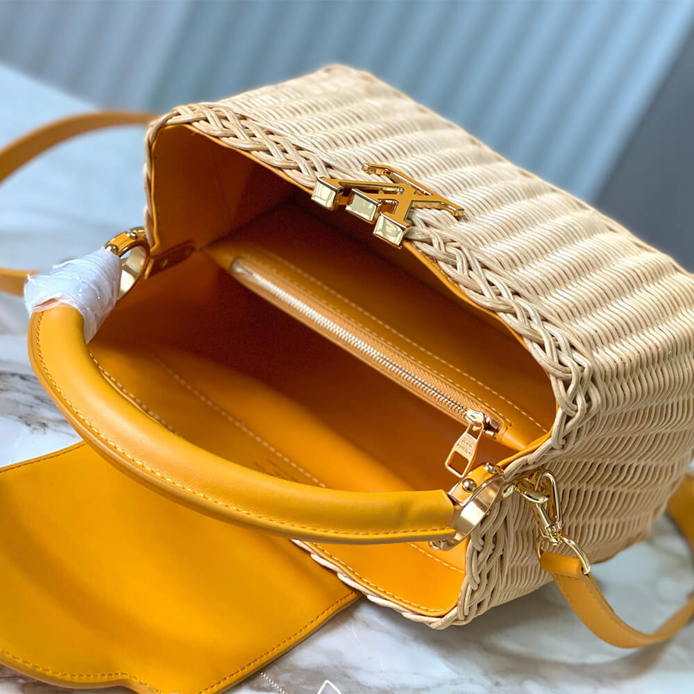 Louis Vuitton Capucines BB