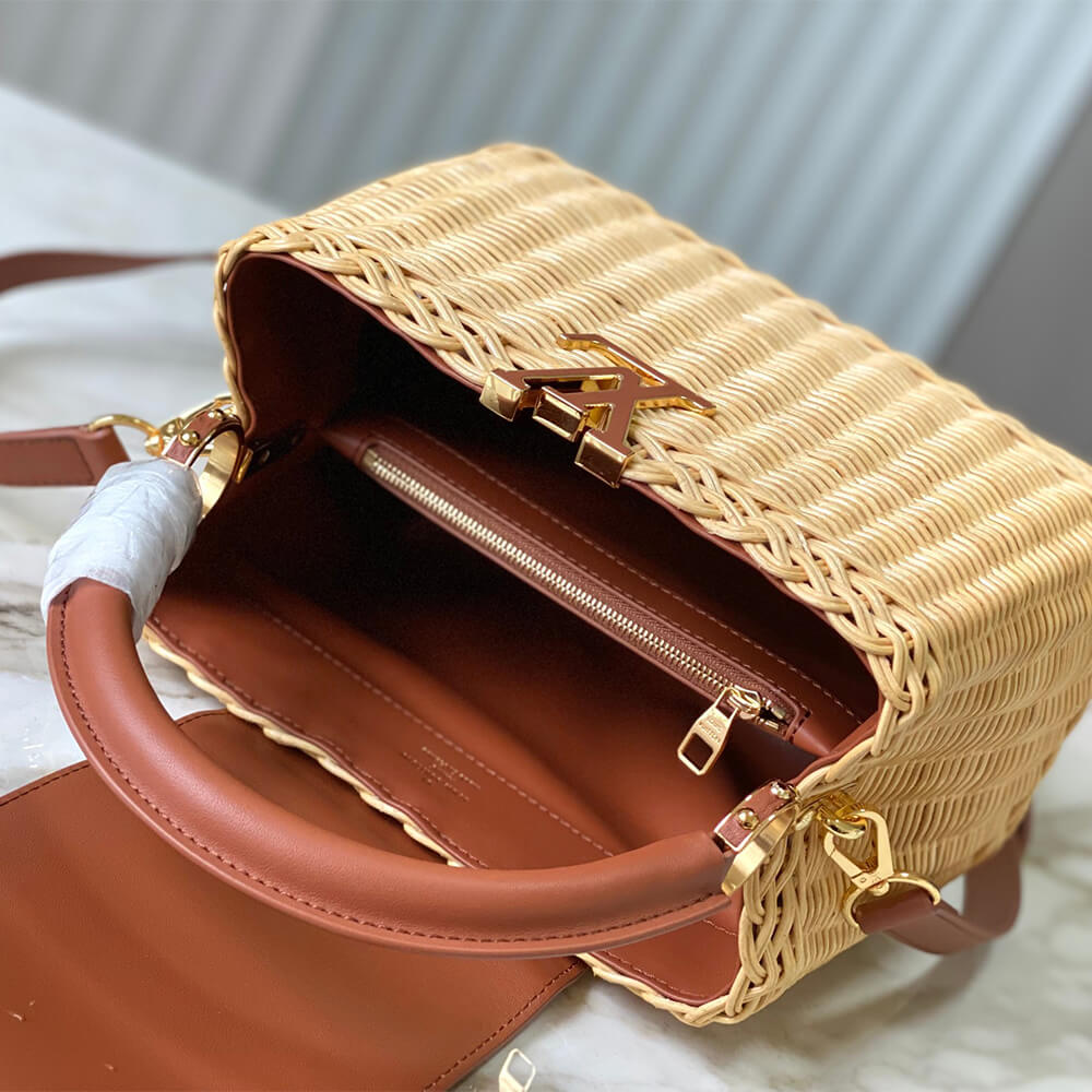 Louis Vuitton Capucines BB