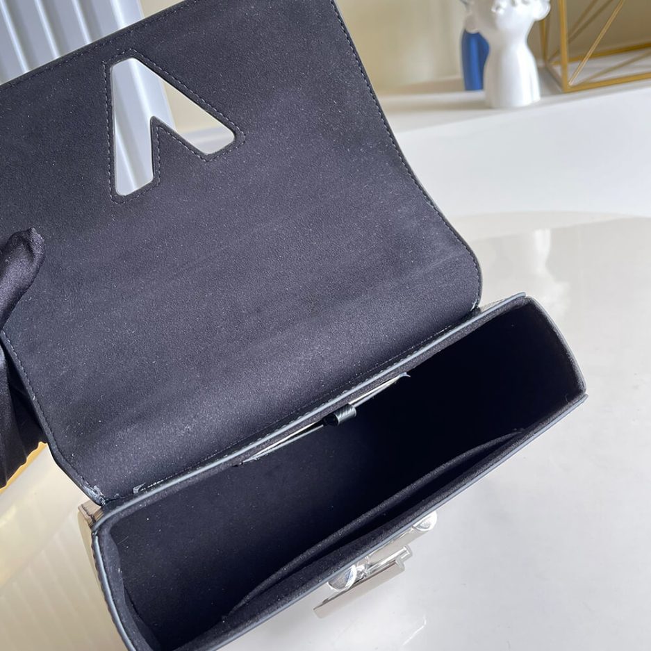 Louis Vuitton Twist MM