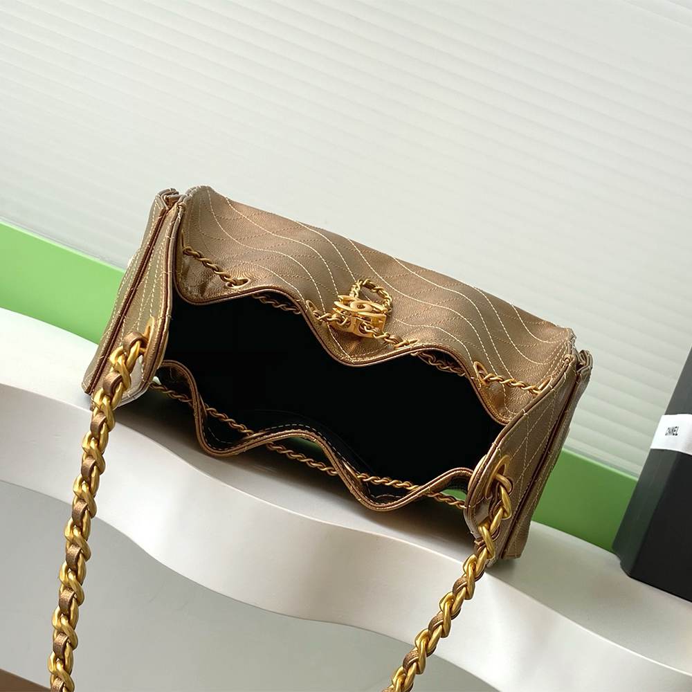 CHANEL 25 Small Handbag(High-end grade)