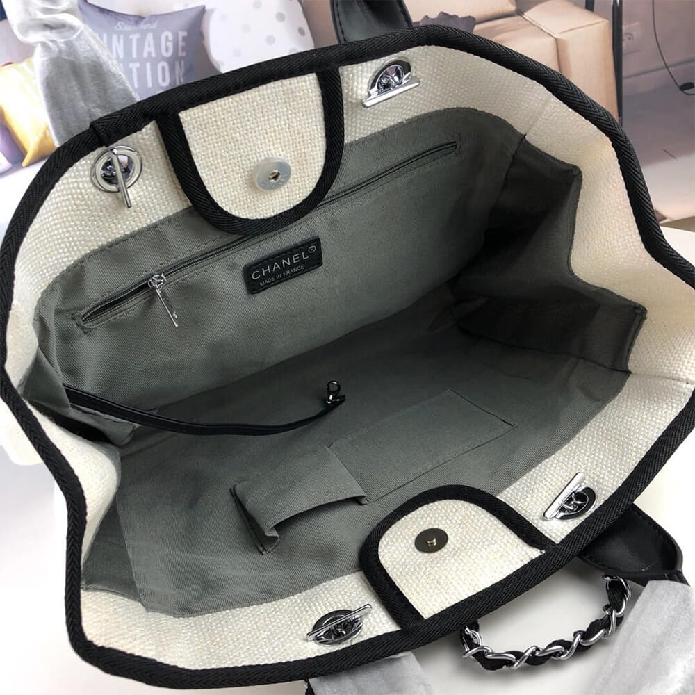 Chanel Deauville Large