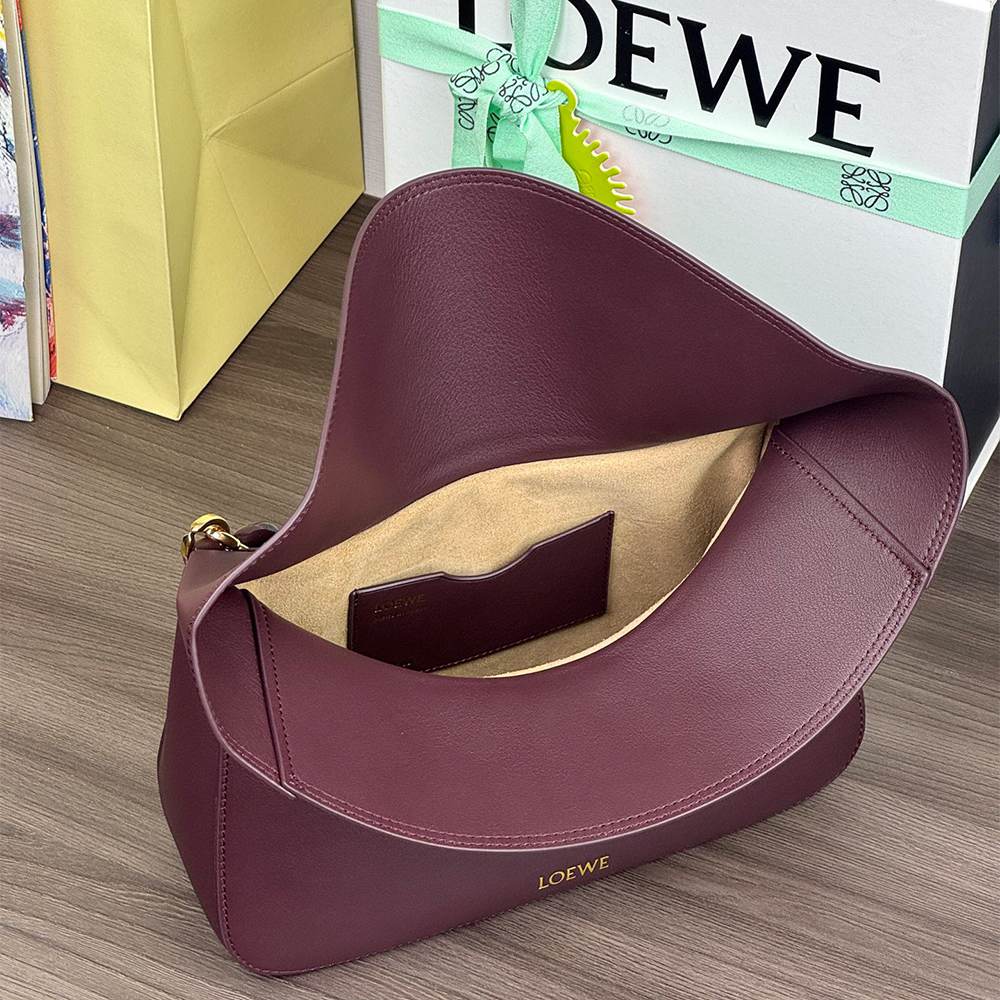 Loewe Medium Ola bag