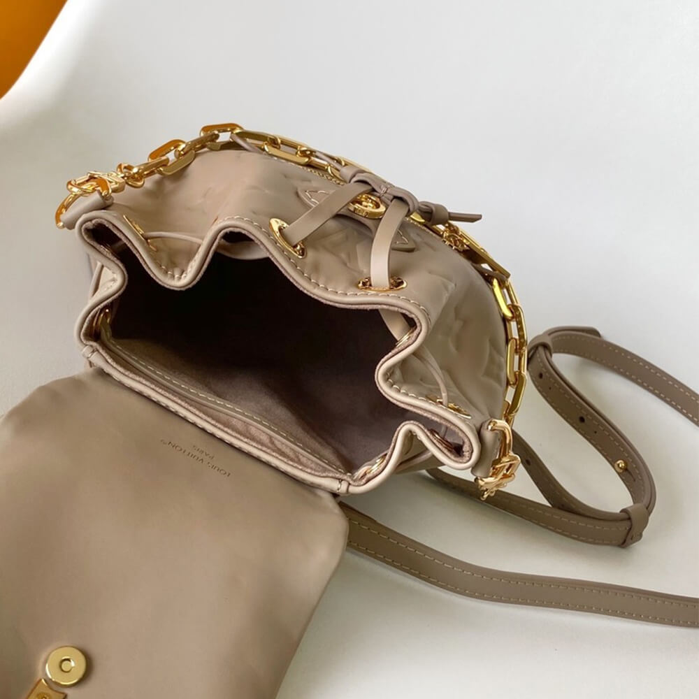 Louis Vuitton Coussin Mini