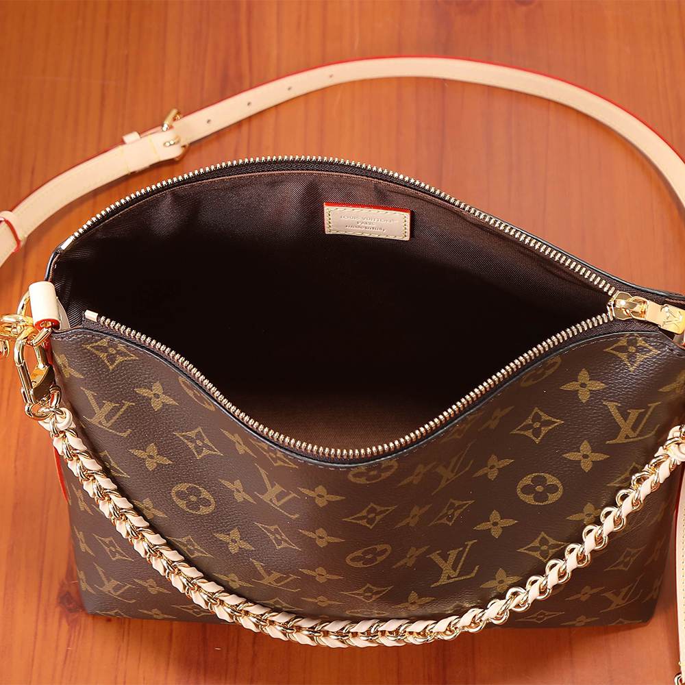 Louis Vuitton Multipass