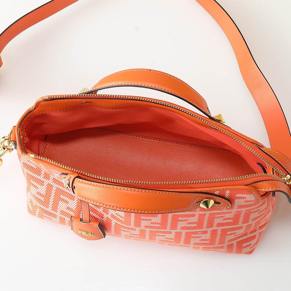 Fendi By The Way Selleria Medium