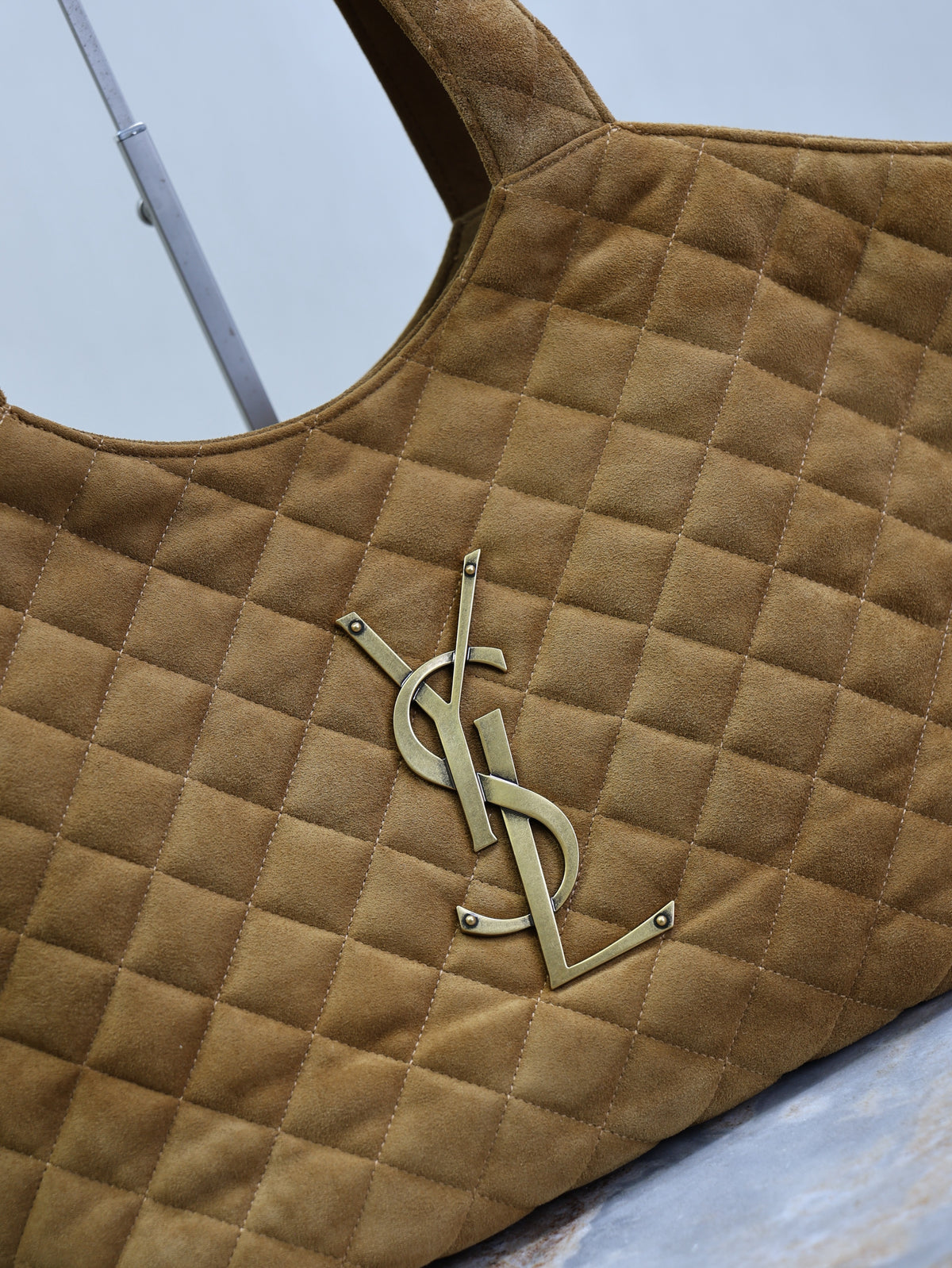 Ysl Icare Medium
