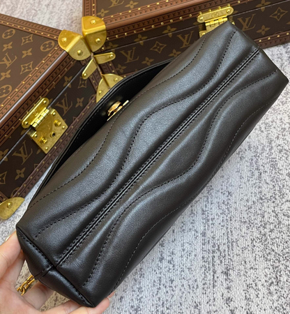 Bolsa Louis Vuitton New Wave GM