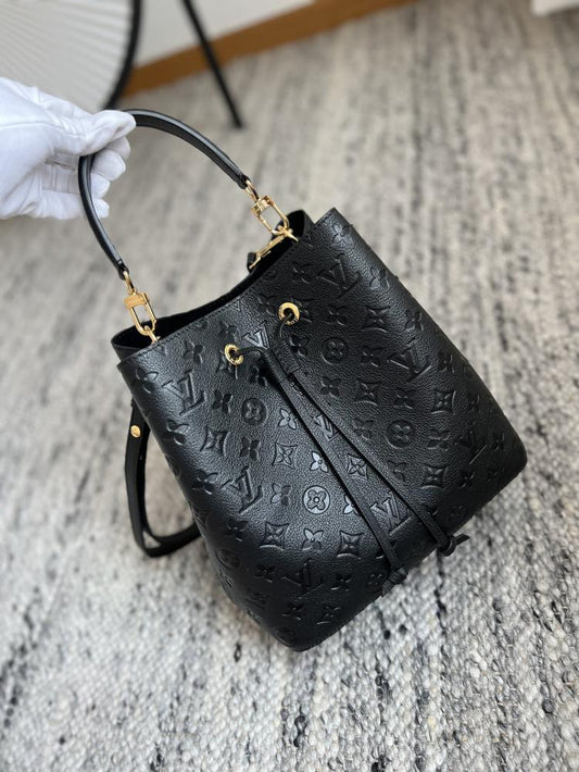 Bolsa Louis Vuitton NeoNoé MM