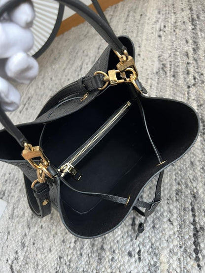 Bolsa Louis Vuitton NeoNoé MM