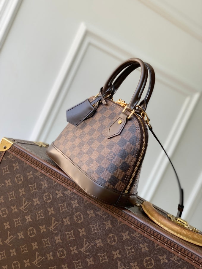 Louis Vuitton Alma BB