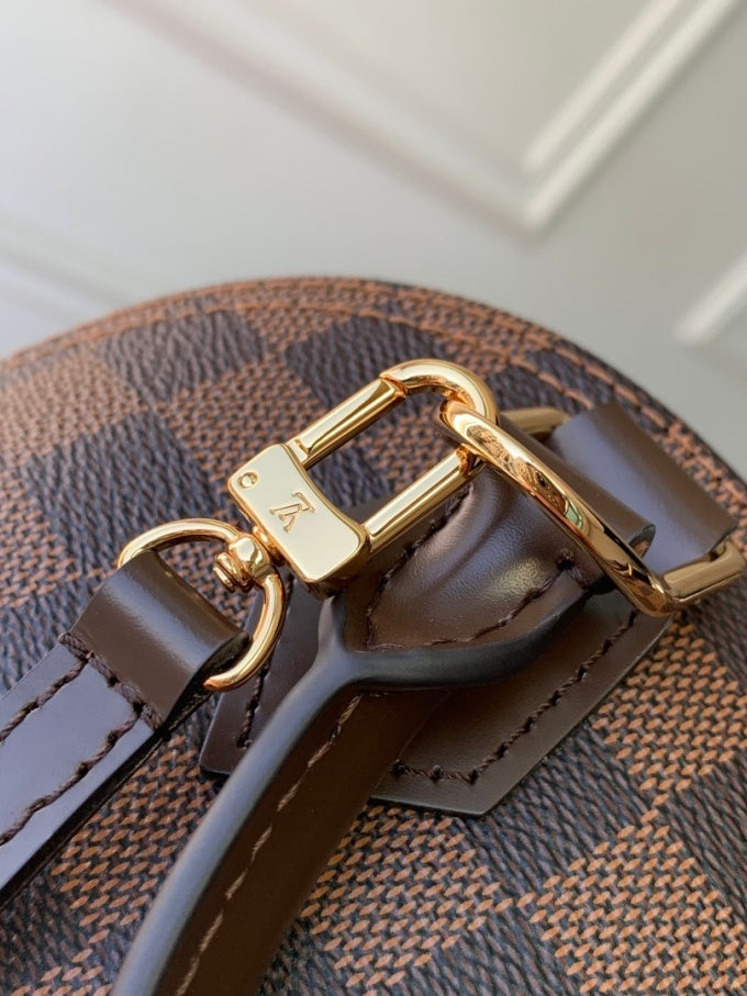 Louis Vuitton Alma BB