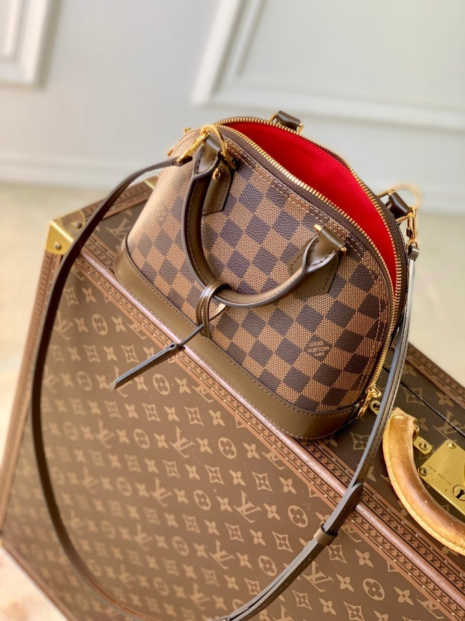 Louis Vuitton Alma BB